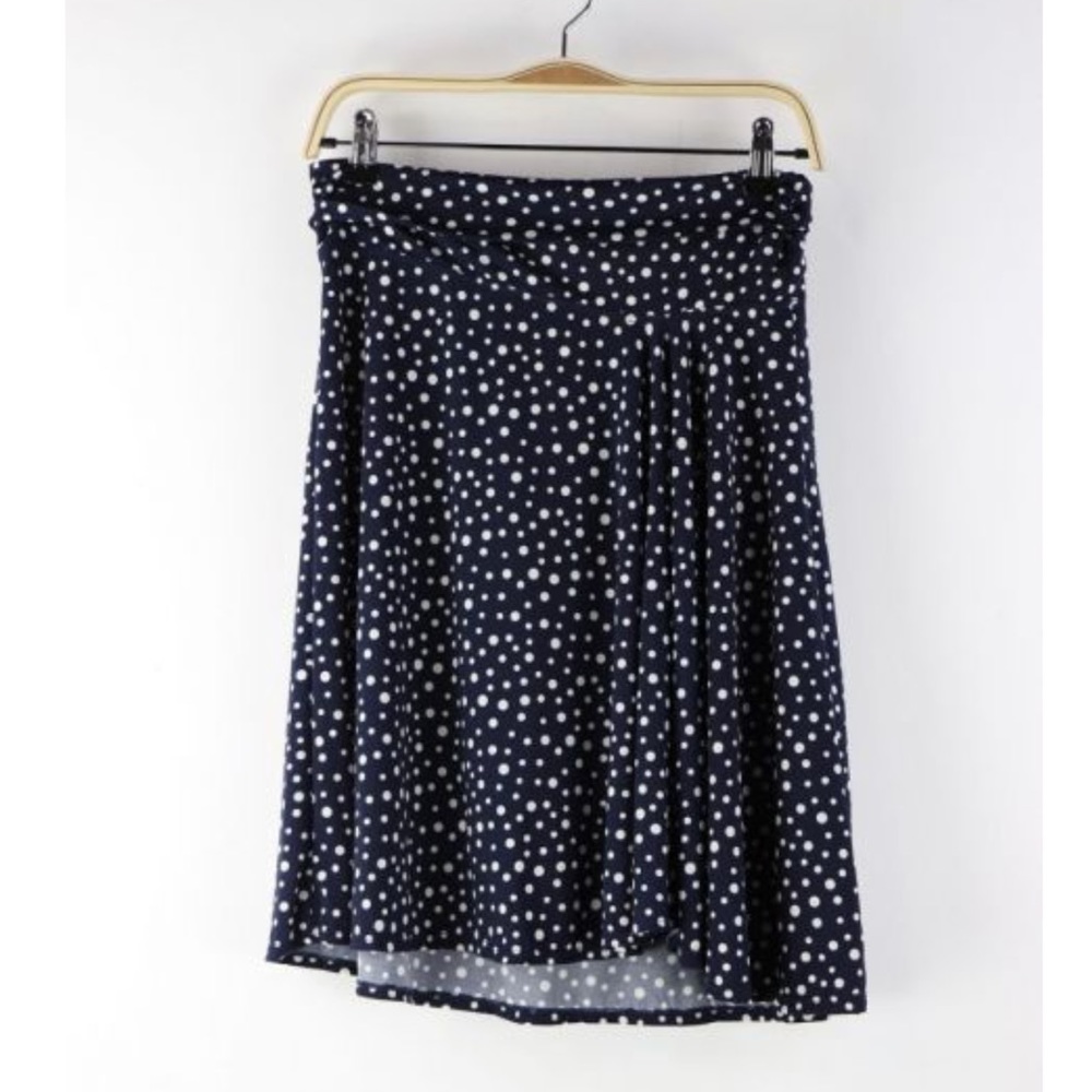 Max Studio Skirt high waisted polka dotted